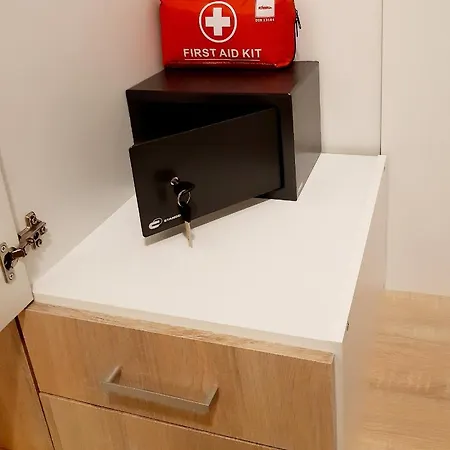 Villa.sunny.nin * Nin