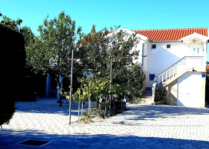 Villa.sunny.nin נין