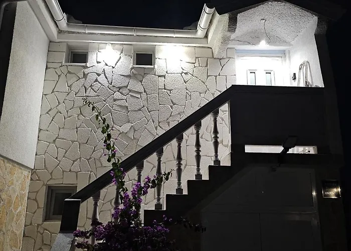 Villa.sunny.nin דירה