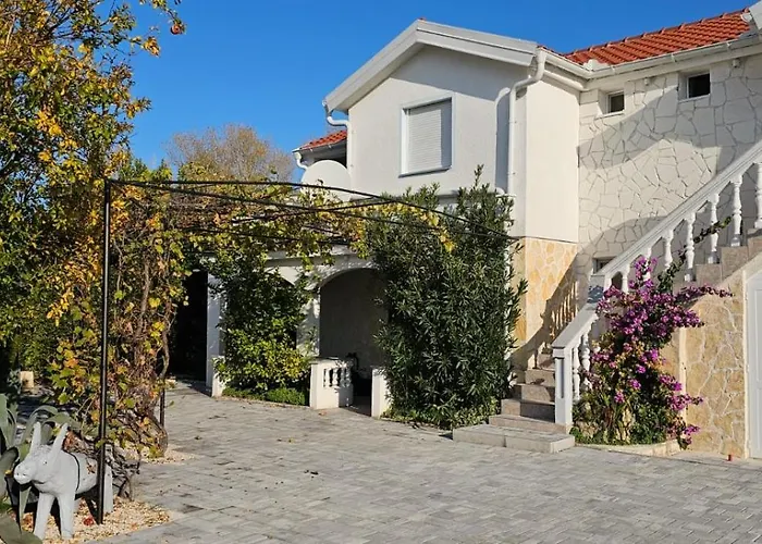 Villa.sunny.nin * נין